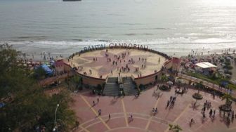 Akses Baru ke Pantai Gandoriah Pariaman Lewat Stasiun Kereta Api Resmi Dibuka