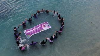 Aksi Peduli Lingkungan, Penggemar BTS Transplantasi Terumbu Karang di Laut Lombok Utara