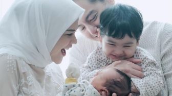 5 Bayi Artis Punya Rambut Tebal, Ada Anak Aurel Hermansyah dan Cut Meyriska