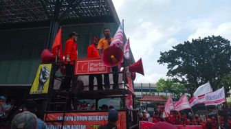 Cerita Buruh Sumsel: Gaji Tak Naik-Naik, Demonstrasi Gugat SK Gubernur Sumsel UMP 2022