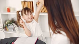 4 Tips Mengajarkan Anak Disiplin Tanpa Membentak, Orangtua Harus Coba!