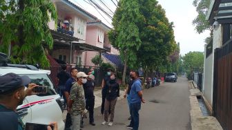 Rumah Nikita Mirzani Dikepung Polisi dari Jam 3 Pagi, Netizen Sebut Tak Wajar: Mau Numpang Sarapan?