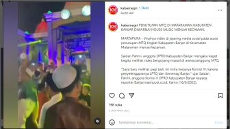 Penutupan MTQ di Kabupaten Banjar Dimeriahkan Lagu Bara Bere, Massa Berkopiah dan Baju Panjang Joget Loncat-loncat