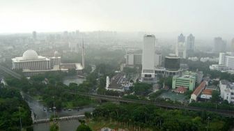 Kualitas Udara Jakarta Memburuk Sampai Berkabut Selama Musim Kemarau, Pemprov DKI Tunggu Bantuan Hujan