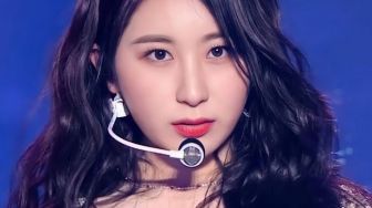 Tak Kunjung Debut Usai IZ*ONE Bubar, Fans Khawatirkan Karier Lee Chaeyeon