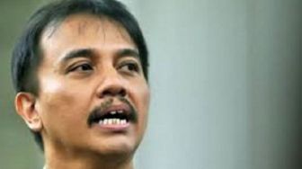 Roy Suryo Sentil Pesawat Jokowi Mondar-mandir di Langit Jerman, Tersangka Pencabulan Anak di Jogja Diringkus