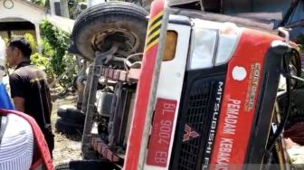 Mobil Damkar Terbalik saat Mau ke Lokasi Kebakaran di Aceh Barat, Petugas Meninggal