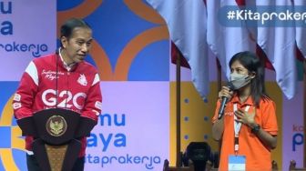 Disinggung Soal Tak Jadi Presiden Lagi Setelah 2024, Begini Reaksi Jokowi