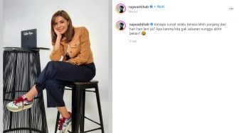 Stylish dan Keren, Intip Penampilan Najwa Shihab Mengenakan Sneakers