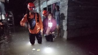 50 Rumah Warga Kampung Tanjung Muntok Terendam Banjir Rob
