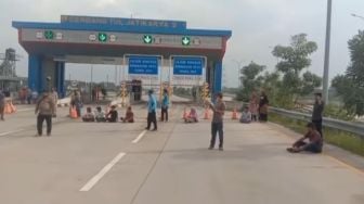 Diduga Uang Ganti Tanah yang Dibangun Tol Tak Kunjung Dibayar, Warga Terdampak Lakukan Aksi Protes