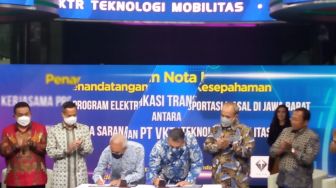 VKTR dan PT Jasa Sarana Tandatangani MoU, Bus Listrik Siap Beroperasi di Bandung Raya