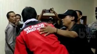 Anggota DPRD Jember Jadi Sasaran Intimidasi Demonstran saat Dengar Pendapat