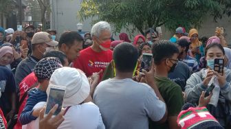 Olahraga hingga Joget di Solo Car Free Day, Ganjar Pranowo Diteriaki 'Hallo Presidenku'