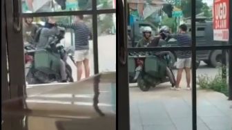 Duh! Barang Tak Bisa Return, Pria Pukuli Kurir di Pinggir Jalan Hanya Berakhir Minta Maaf, Warganet: Hukum Dong