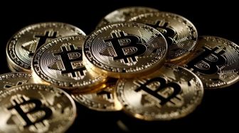 Bitcoin Sentuh Level 18.000 Dolar AS, Investor Kripto Terus Merugi