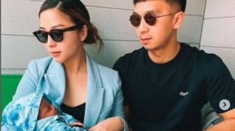 Baby Izz Genap 4 Bulan, Nikita Willy Akhirnya Pulang ke Indonesia