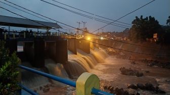Hujan Deras Guyur Puncak Bogor, Bendungan Katulampa Siaga 4