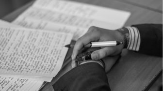 Suka Menulis? Kenali 5 Manfaat Journaling yang Wajib Kamu Tahu