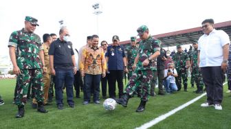 Resmikan Lapangan Sepak Bola Jenderal Soedirman, KSAD Dudung: Jangan Banyak Pikir Kalau Untuk Bangsa