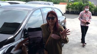 Bantah Iko Uwais Aniaya Rudi, Audy Item: Suami Saya Bukan Orang Jahat!