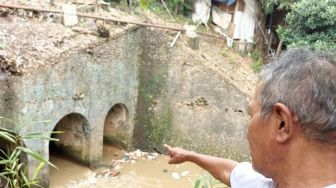 Memprihatinkan, Begini Kondisi Cagar Budaya Jembatan Kereta Terowongan Tiga di Matraman