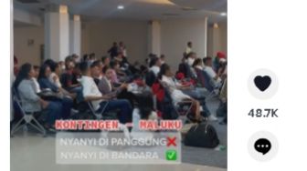 Paduan Suara Asal Maluku Ini Nyanyi Bareng Saat Tunggu Pesawat Menuju Yogyakarta, Aksinya Banjir Pujian