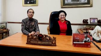 Momen Presiden Jokowi Ulang Tahun di Rakernas PDIP Bersama Megawati Soekarnoputri