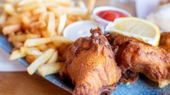 Masak Fish and Chips Spesial untuk Suami, Reaksinya di Luar Ekspektasi