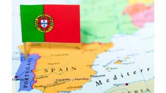 4 Fakta Negara Portugal yang Punya Toko Buku Tertua di Dunia