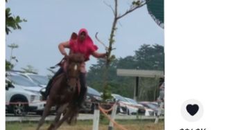 Viral Gegara Videonya Tersebar di Medsos, Atlet Panahan Berkuda yang Raih Medali di Turki Ini Ikutan Main TikTok