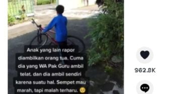 Hampir Bikin Marah, Bocah Ambil Rapor Sendiri ke Rumah Guru Malah Buat Terharu