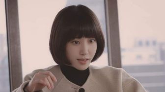 5 Pesona Park Eun Bin di Extraordinary Attorney Woo, Jadi Seorang Pengacara yang Cerdas dan Cantik
