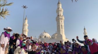 Jemaah Haji Diajak Berwisata ke Masjid Pertama Dibangun Rasulullah di Madinah