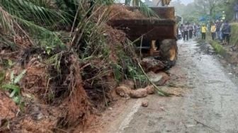 Akses Padang-Solok yang Sempat Terputus Akibat Longsor di Sitinjau Lauik Sudah Bisa Dilalui