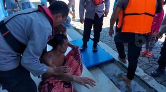 Warga Sulawesi Buang Hajat di Pelabuhan Sumenep, Terpeleset Lalu Tercebur ke Laut
