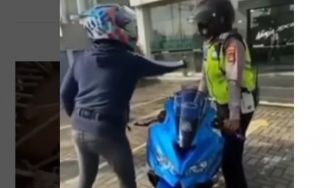 Bukan Baru Dibeli, Ini Kronologis Video Viral Polisi Tilang Motor Keluar dari Diler
