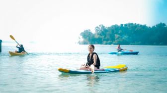 6 Potret Birthday Trip Adhisty Zara, Ajak Keluarga Rayakan Ultah di Kepulauan Seribu