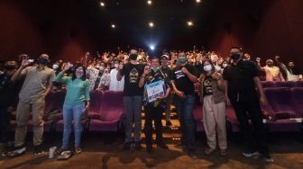 FROZZ Ajak Nobar 100 Anak Yatim Piatu Film Satria Dewa Gatotkaca di Yogyakarta