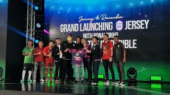 Ronaldinho Meriahkan Launching Jersey RANS Nusantara FC