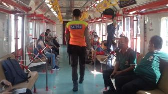 Duh! Muncul Video Viral Penyandang Disabilitas Ditolak Naik KRL di Stasiun Balapan Solo
