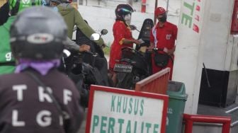 Presiden Jokowi Ungkap BBM di Negara Lain Sudah Tembus Rp32 Ribu Per Liter, di Indonesia Pertalite masih Rp7.650