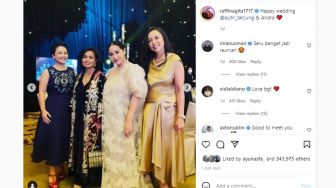 Kondangan ke Pernikahan Putri Tanjung, Penampilan Nagita Slavina malah Kena Nyiyir