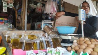Wajib Pakai NIK Beli Minyak Goreng Curah, Pedagang di Sumsel Menolak: Stok Belum Stabil, Makin Ribet