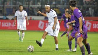 Main Bersama Rans Nusantara, Magis Ronaldinho Belum Hilang