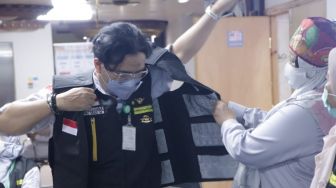 Petugas Siapkan Rompi Penurun Suhu untuk Jamaah Haji Indonesia saat di Armuzna