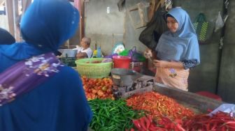Harga Tomat di Lombok Melambung Tinggi, Diprediksi Akan Terjadi Sampai Idul Adha