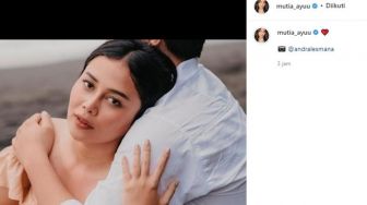 Mutia Ayu Bagikan Foto Dirangkul Seorang Pria dan Ditandai Love, Netizen Buruan Komentar: Cepat Banget Sis