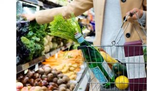 Istri Minta Suami Belanja ke Pasar Pakai Uang Rp15 Ribu, Bahan Makanan yang Dibeli Bikin Tak Habis Pikir
