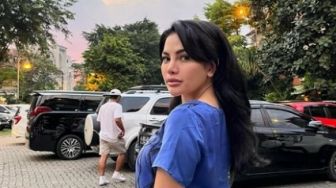 Nikita Mirzani ke Nindy Ayunda: Lo Bukan Orang Pintar, Elo Orang Jahat